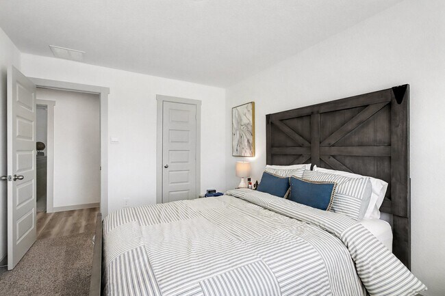 Building Photo - 3839 Hordley Ter Trl