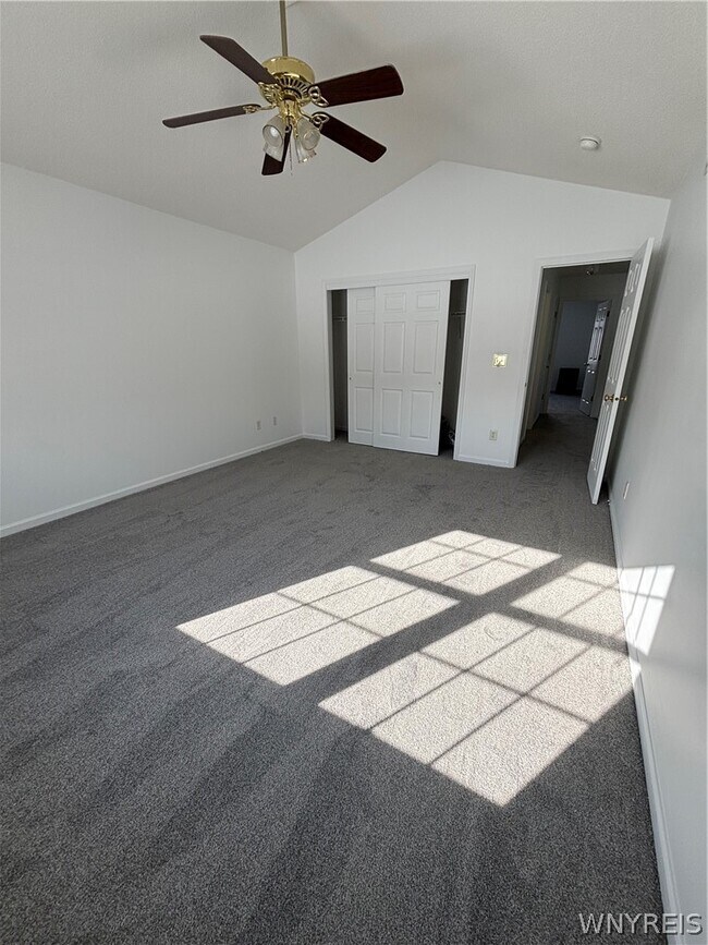 Building Photo - 3011 Cloverbank Rd