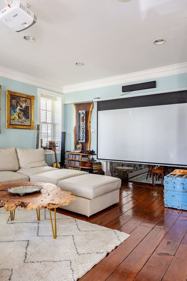 Building Photo - 15 Ferry St