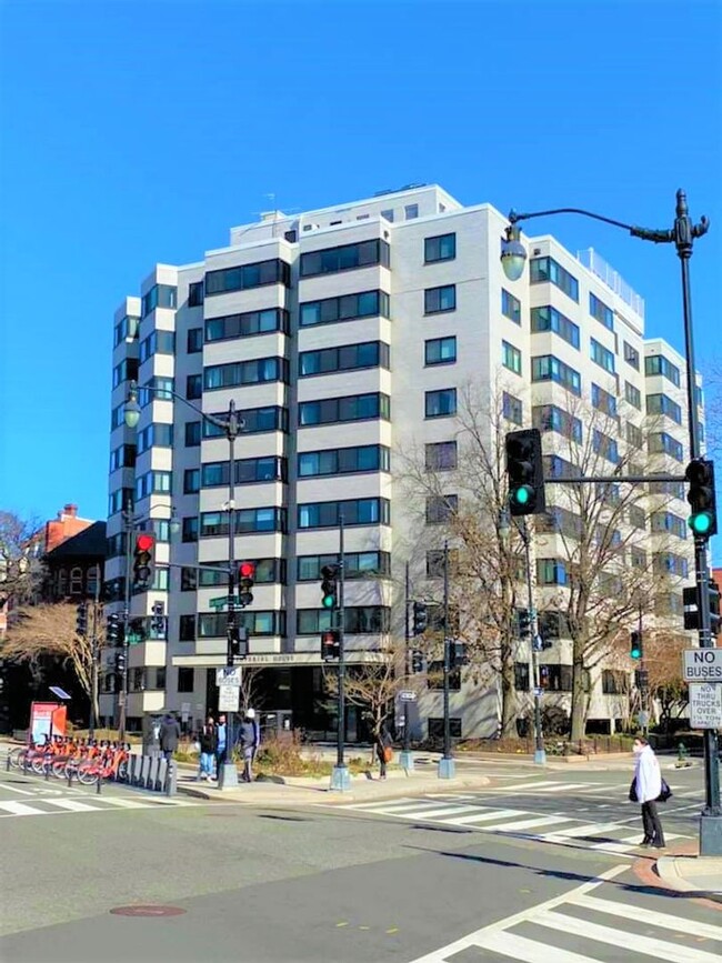 Primary Photo - Cozy Studio Condo in Dupont Circle!