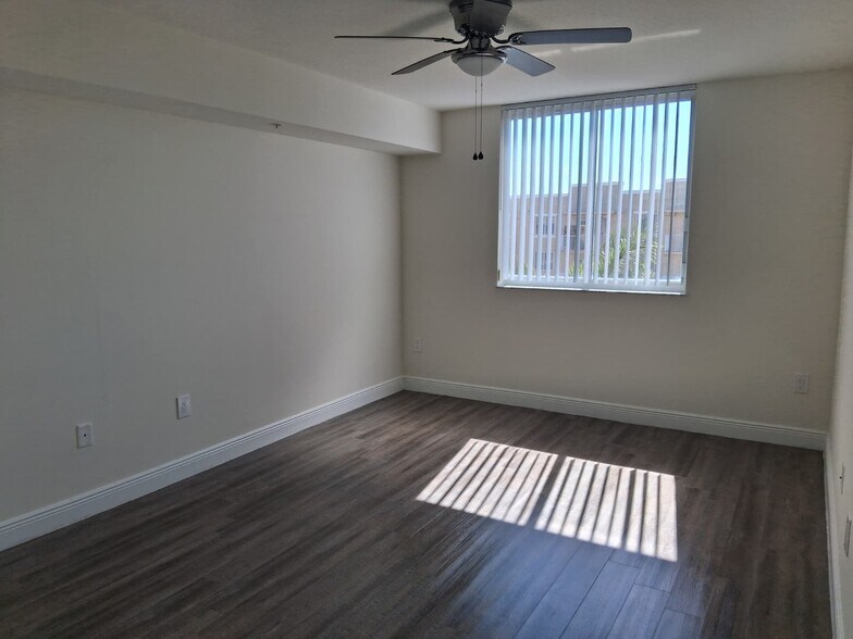 Building Photo - 18255 NW 68th Ave