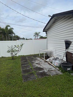 Building Photo - 36 SE 5th St