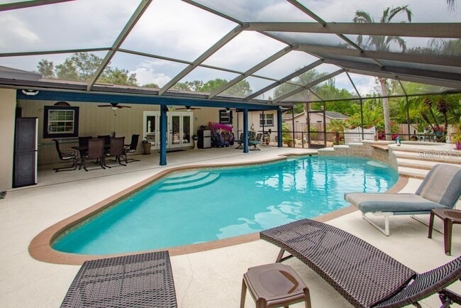 Building Photo - 12802 N 53rd St