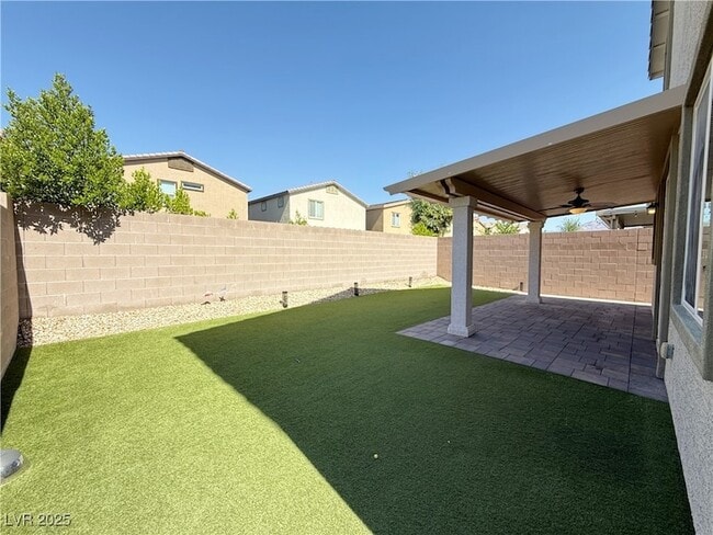 Building Photo - 7745 Wishbone Falls St