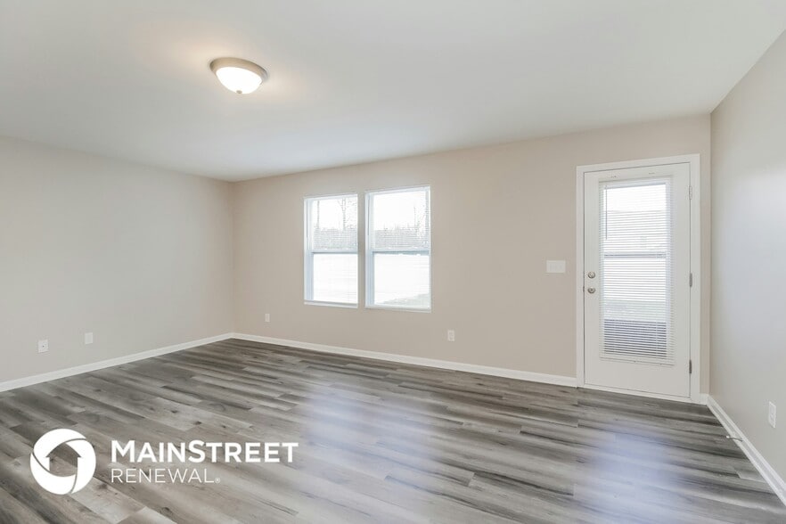 Building Photo - 347 Cornielle Ln