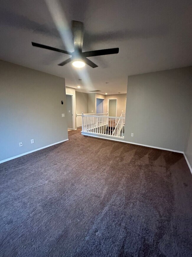 Building Photo - Nice Home For Rent