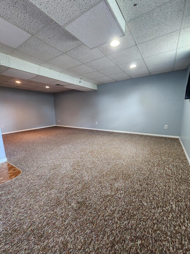 Building Photo - 2065 Ellen St