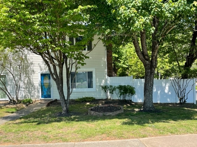 Building Photo - 801 Prospect Ave