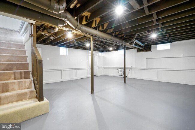 Building Photo - 7421 Nigh Rd