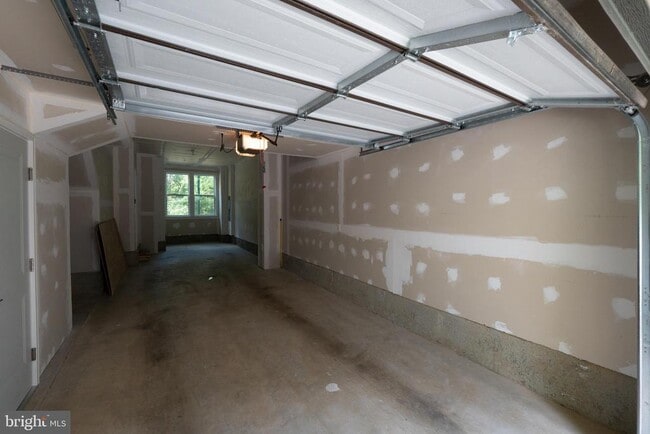 Building Photo - 515 Shorthorn Way