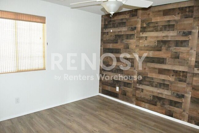 Building Photo - Ideal 4Br+Den+Loft 3.5Ba 2.5Cg Home with Solar Near Happy Valley and Loop 303 in Peoria