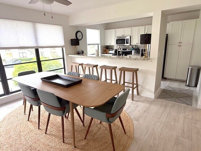 Building Photo - 616 Brackenwood Cove