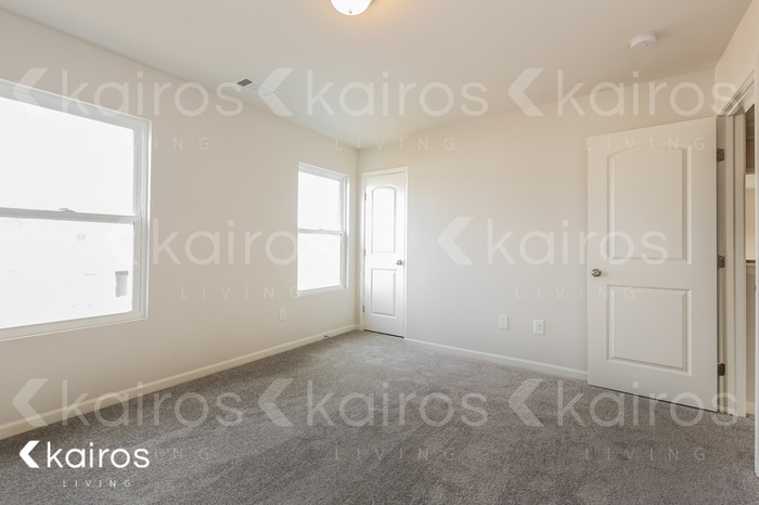 Building Photo - 845 VISTAMOUNT PATH