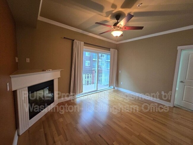 Building Photo - 1015 Railroad Ave