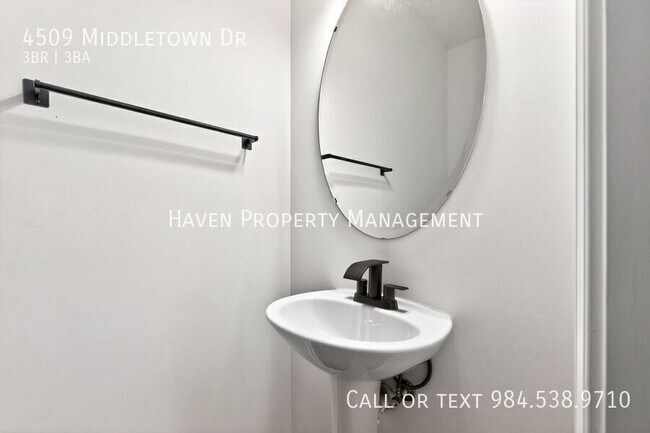 Building Photo - 4509 Middletown Dr