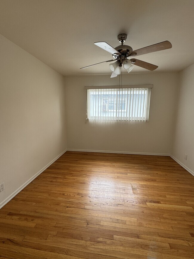 Building Photo - 4935-4941 Whitsett Ave