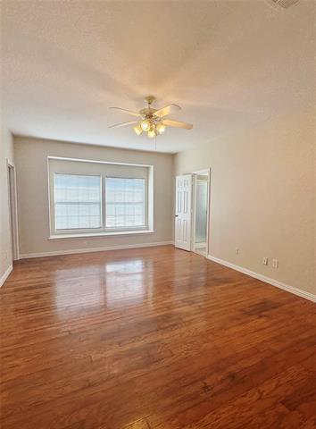 Building Photo - 316 Oleander Dr