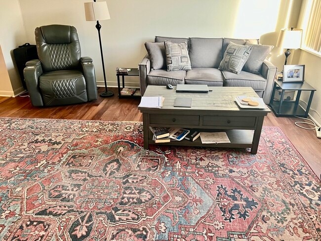 Building Photo - 1006 Paradise Rd