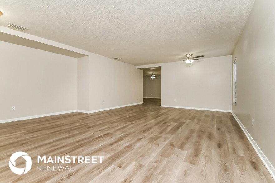 Building Photo - 310 Crichton St