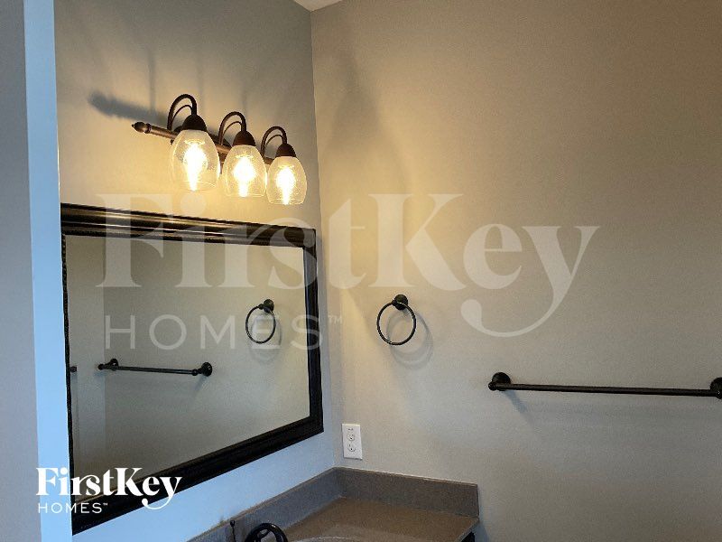 Building Photo - 2221 Ellington Gait Dr