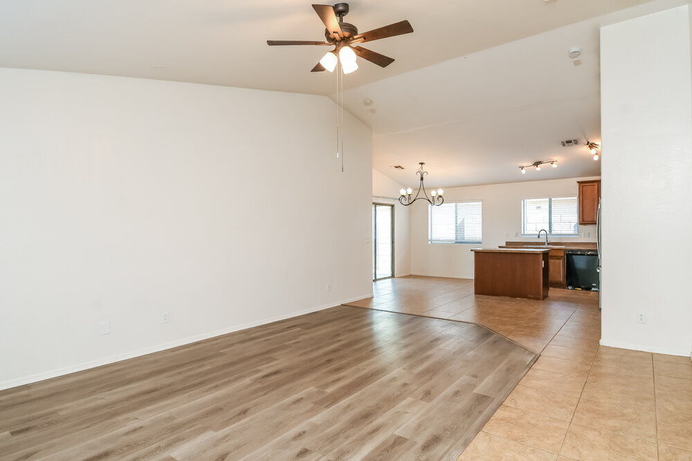 Building Photo - 1674 W Corriente Dr
