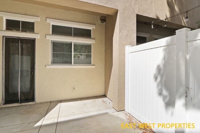 Building Photo - 42 Burlingame