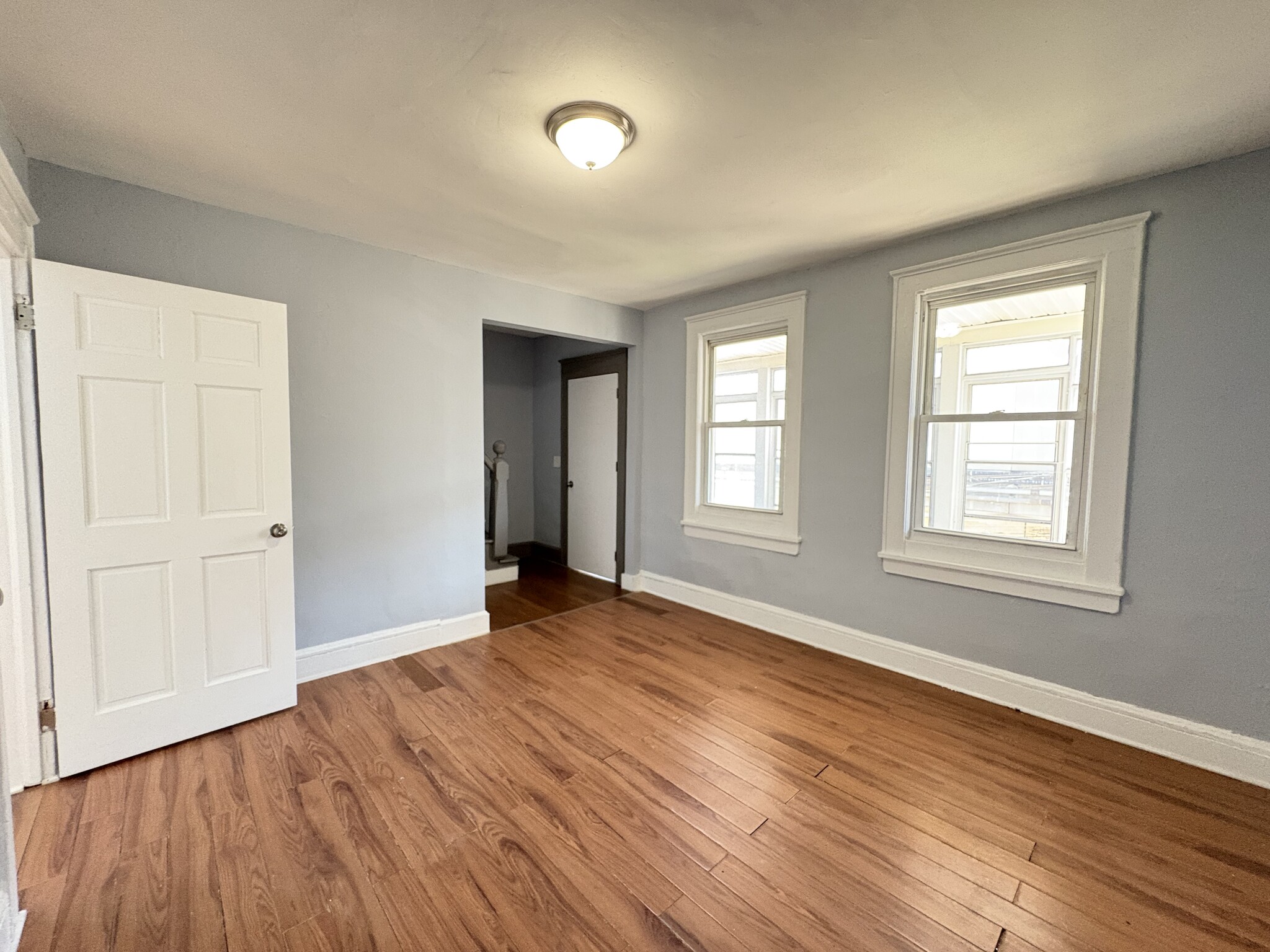 Building Photo - 130 4th St