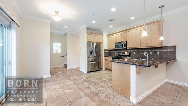 Building Photo - 2741 Los Robles Rd