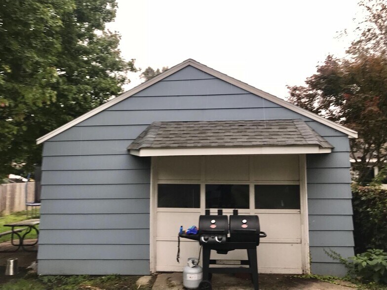 1 and 1/2 car garage - out back - 1531 Wilson Ave