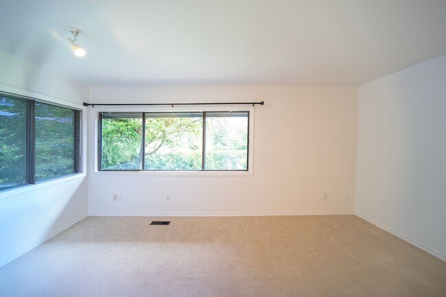 Building Photo - Greenleaf House: A Sustainable and Eco-Friendly Home!