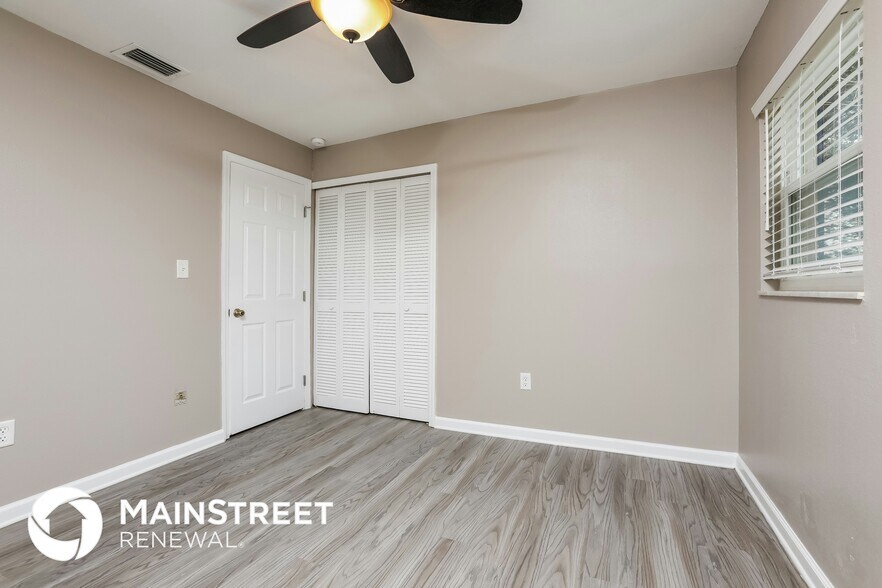 Building Photo - 511 S Simpson St