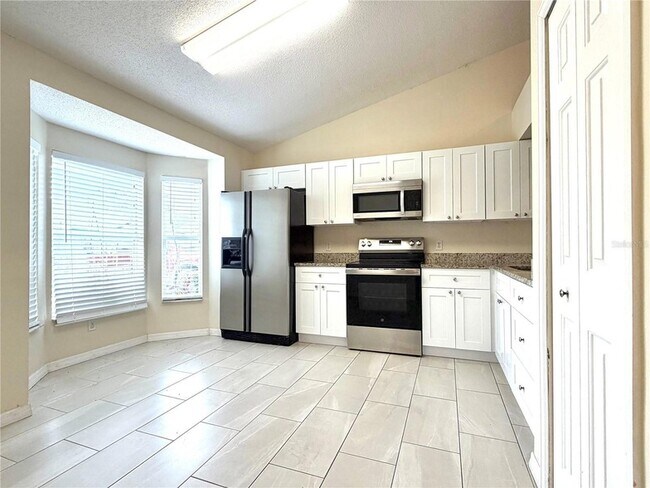 Building Photo - 1172 Jade E Ln