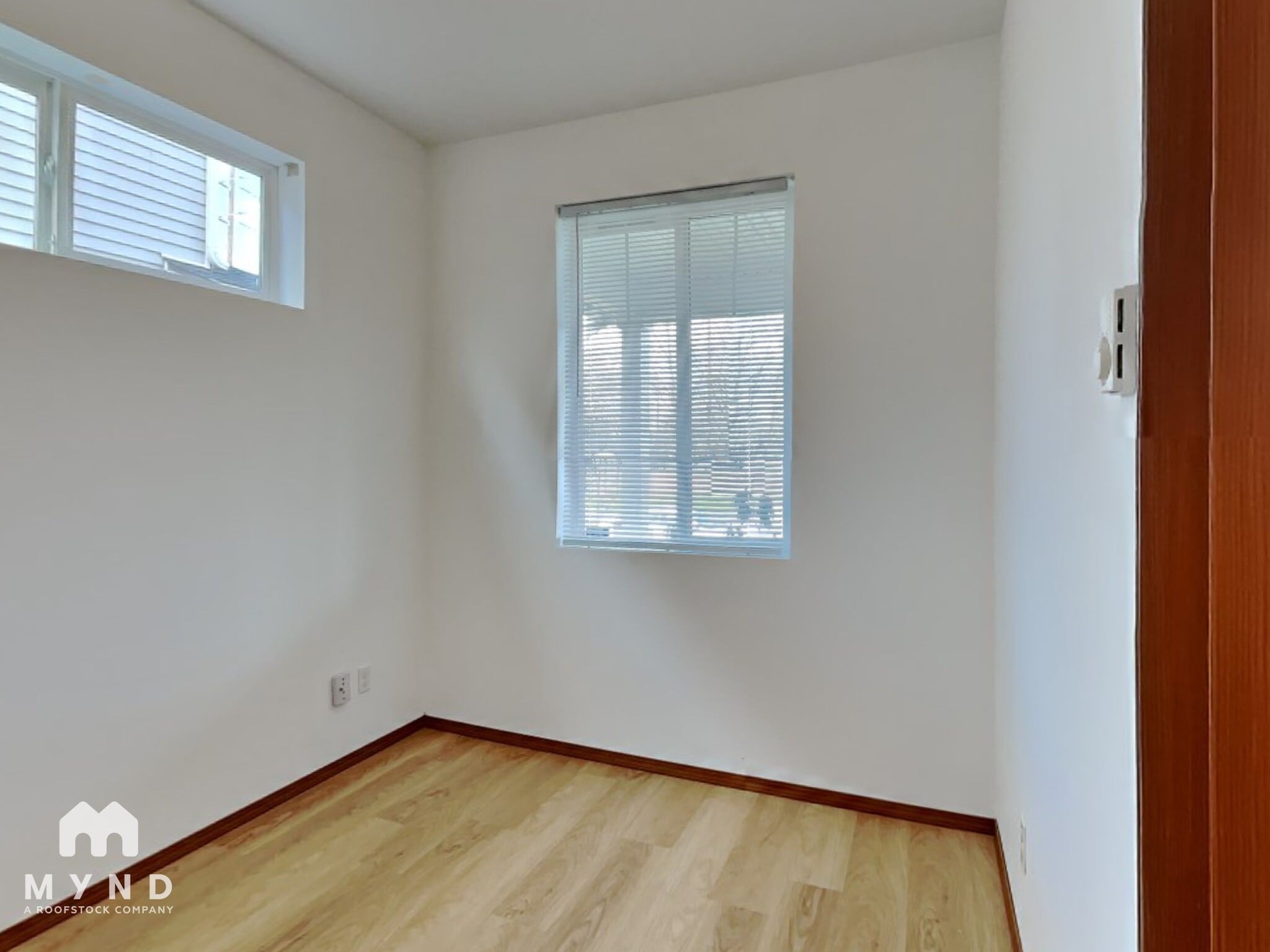 Building Photo - 1412 E 64th St