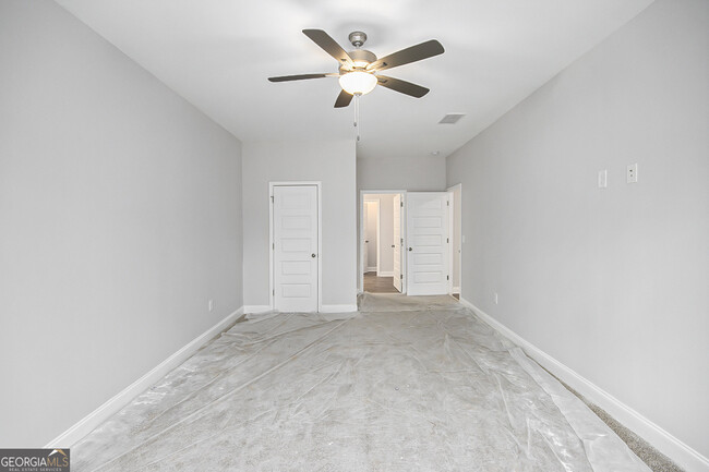 Building Photo - 126 Crest Pointe S