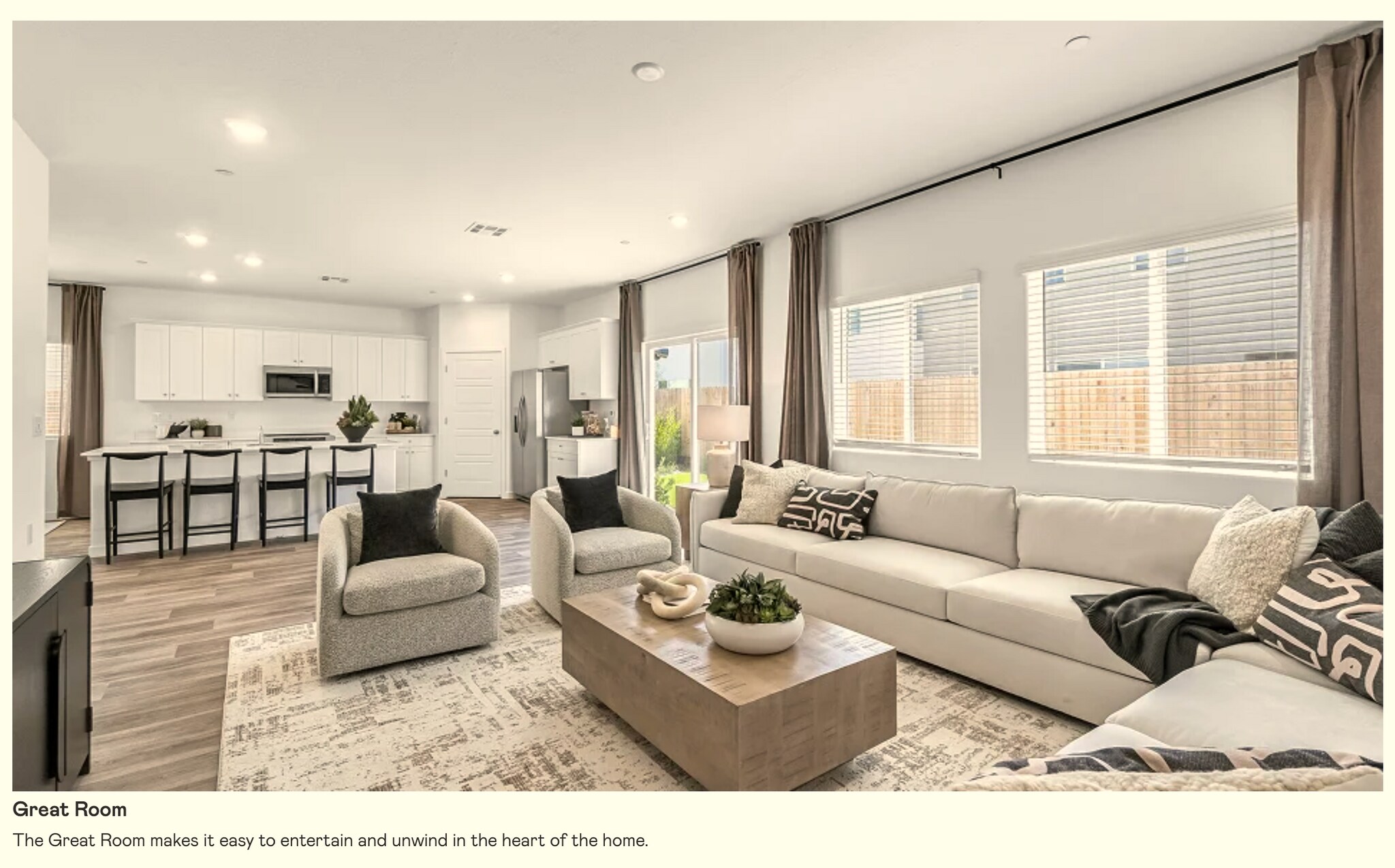 Building Photo - 4454 Buckingham Ave