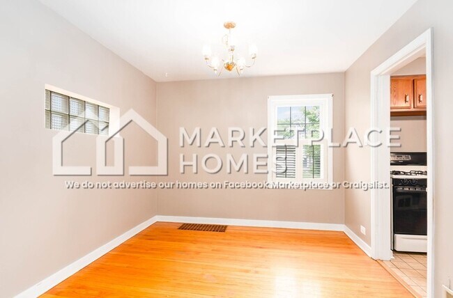 Building Photo - 2604 Elm St