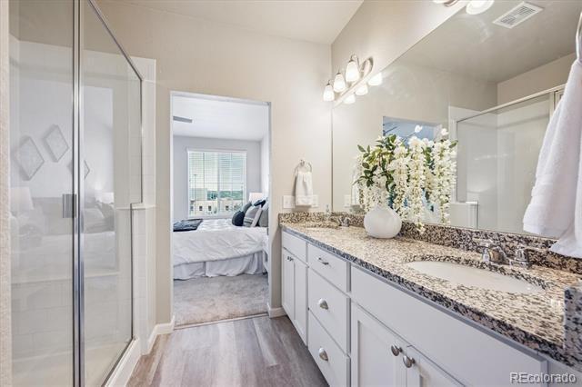 Building Photo - 9364 Gore St