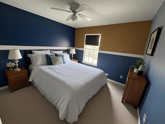 Building Photo - 1116 Village Center Pkwy