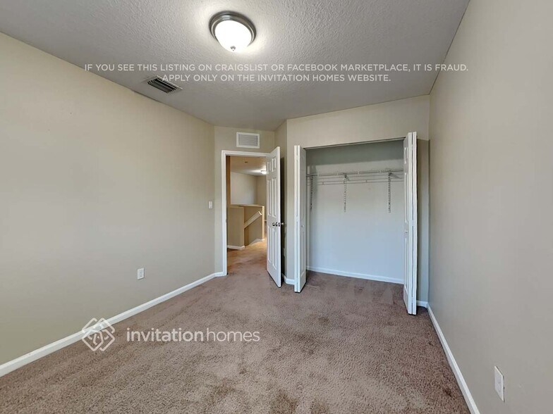 Building Photo - 27407 SW 143rd Ave