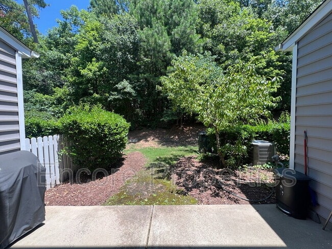 Building Photo - 1007 Denmark Manor Dr