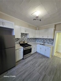 Building Photo - 9136 Bedell Ln