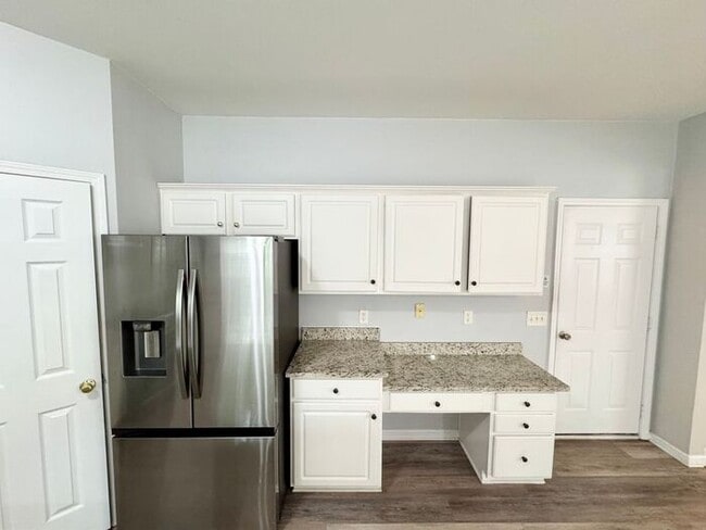 Building Photo - Fabulous Home in Ballantyne!!!