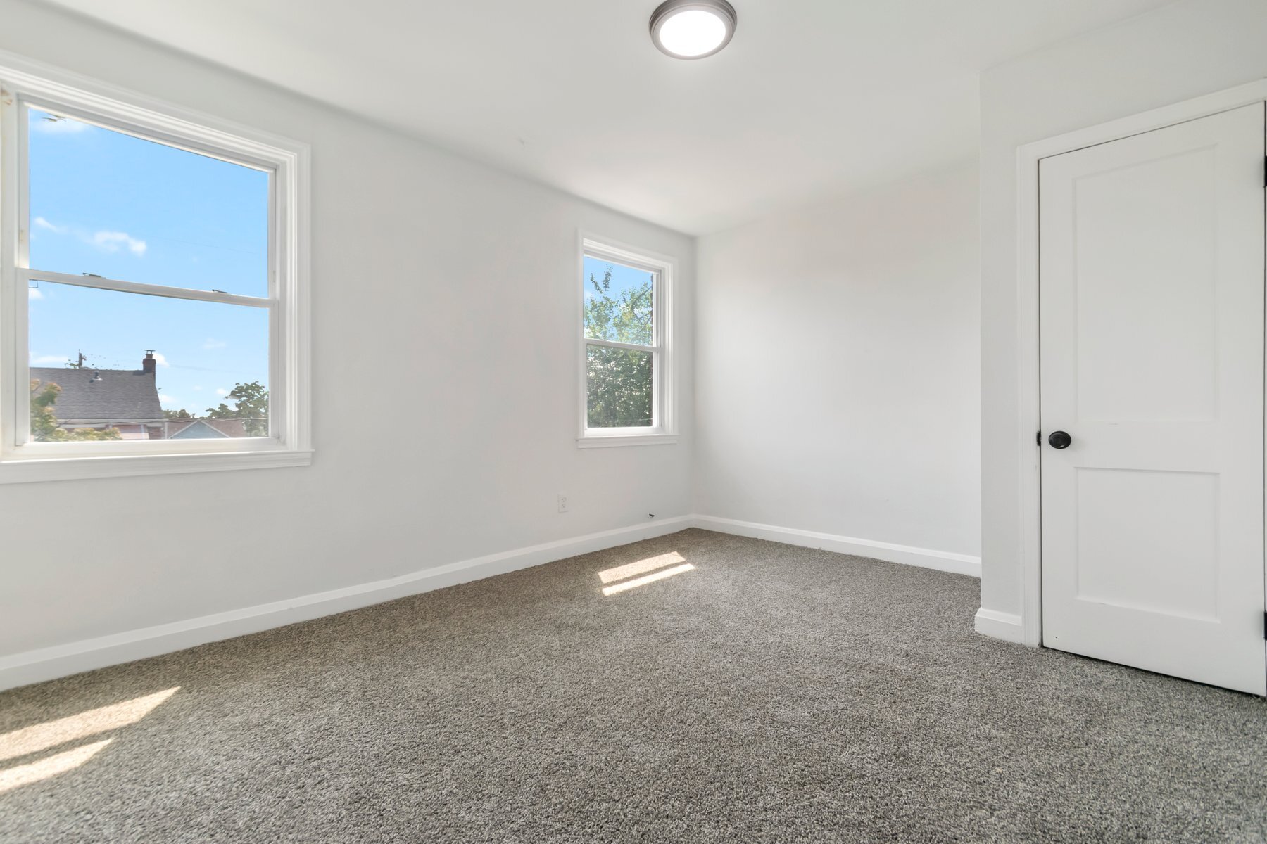 Building Photo - 3920 Wilke Ave
