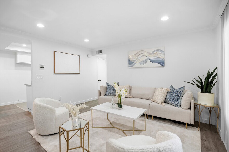 Building Photo - 408 Burchett St