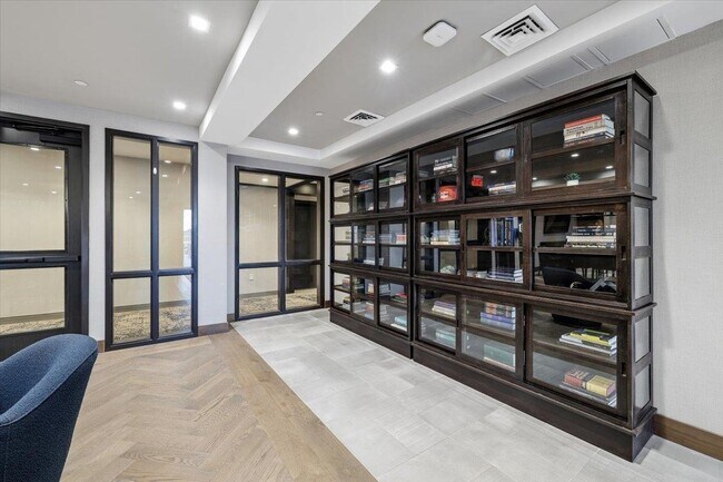 Building Photo - 18 Artisan Dr