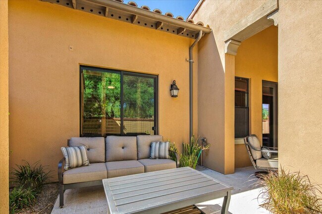 Building Photo - 20704 N 90th Pl