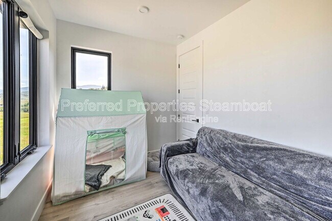 Building Photo - 30610 Boot Ct