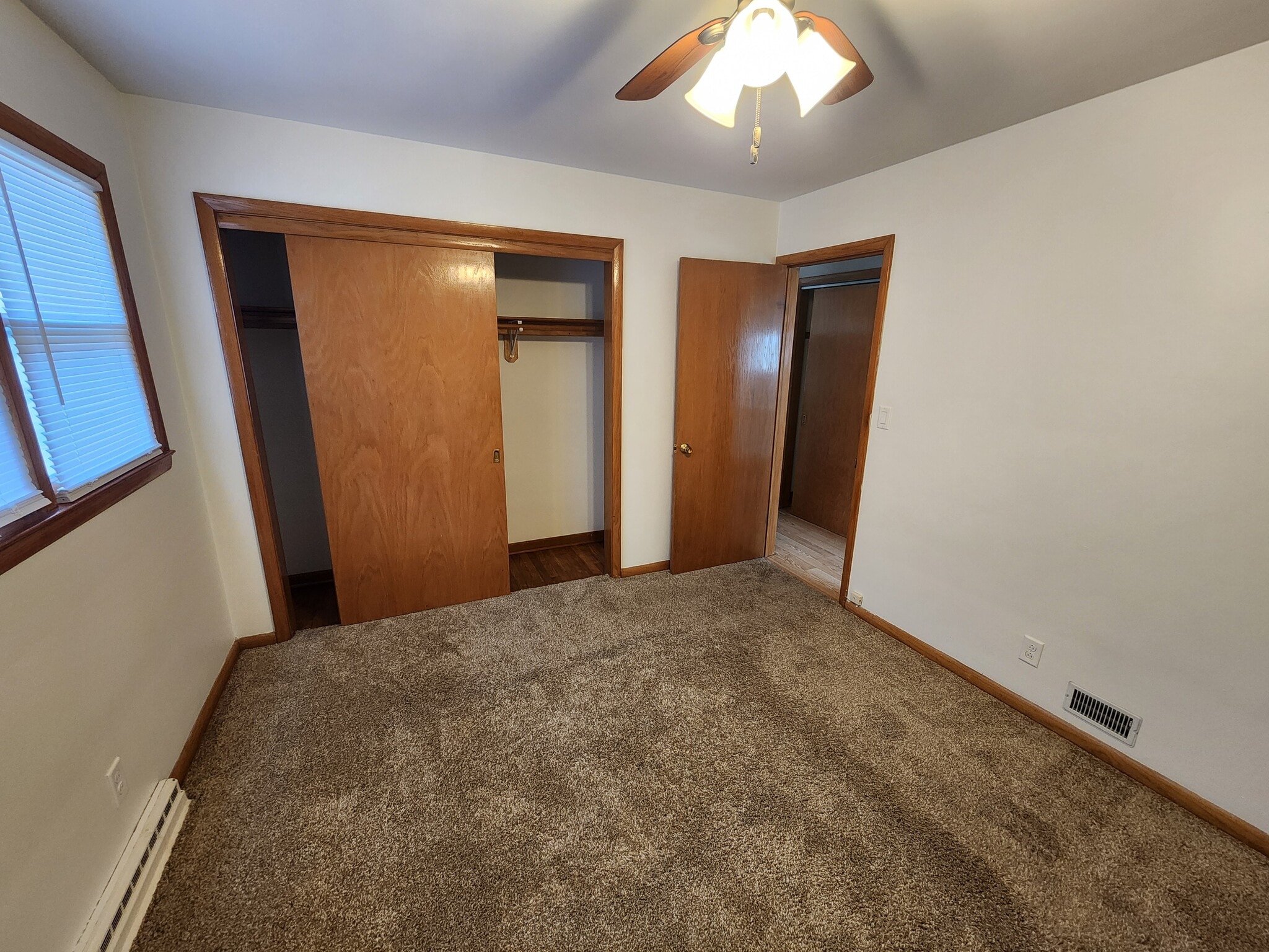 Building Photo - 2272 W Bolivar Ave