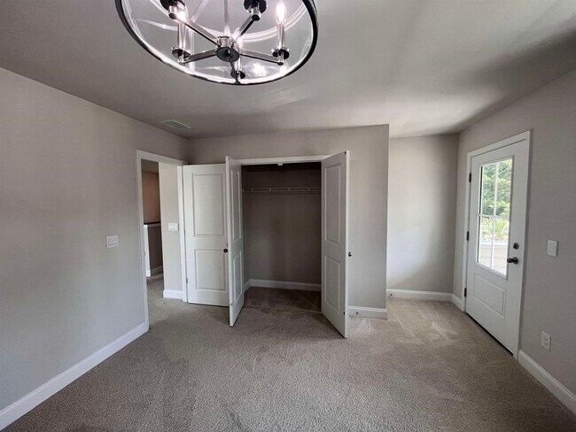 Building Photo - 575 Chatham Ct NW