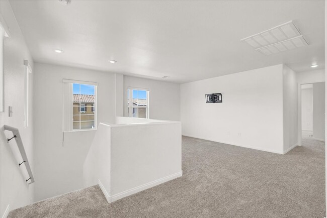Building Photo - 9376 Fort Bayard Ave